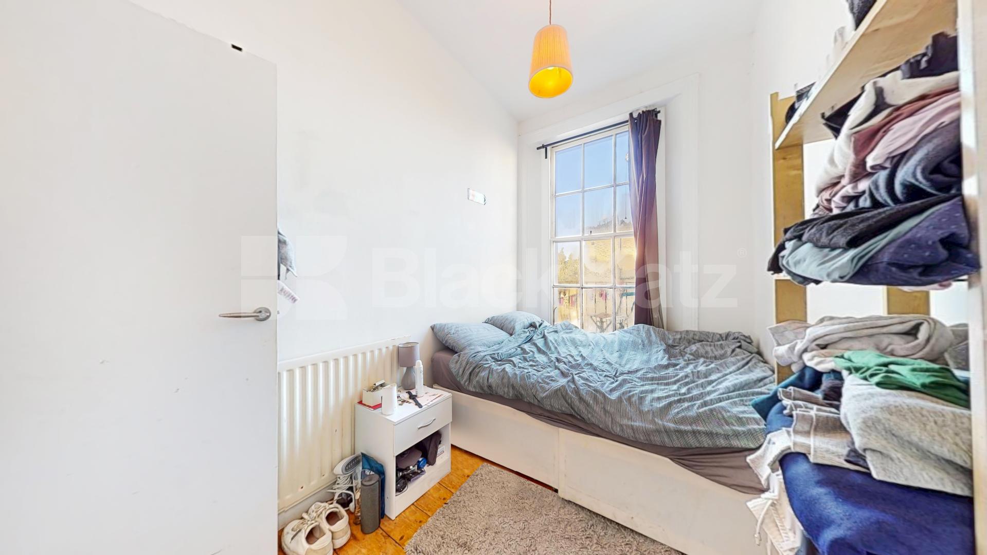 Lovely two bed set within a period house in Camden Square  Stratford Villas, Camden 